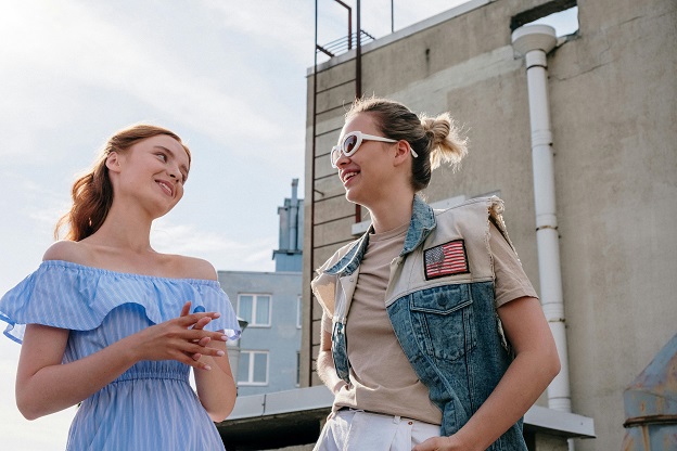 Sesli Sohbetin Dijital Kalbi: Esesli.com ile So...